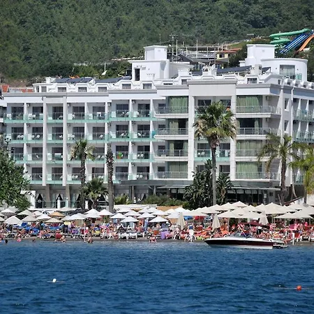 Blue Bay Classic Otel 5*